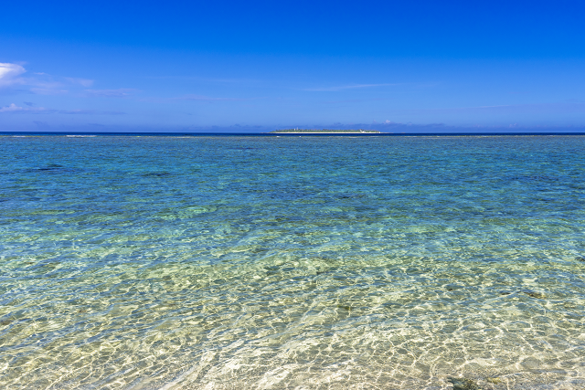沖縄をもっと近くに。海風を感じるドライブへ