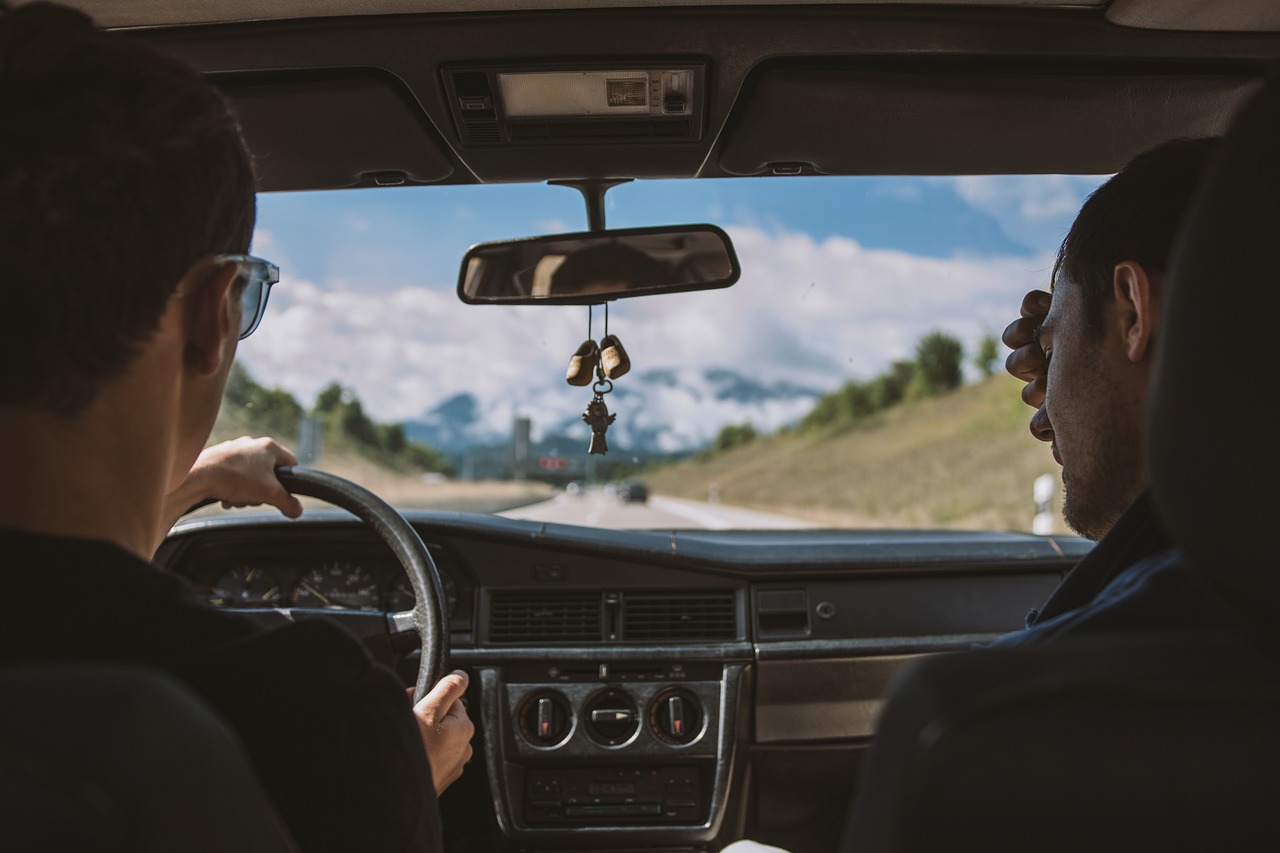 沖縄旅行をもっと自由に楽しむレンタカーの魅力