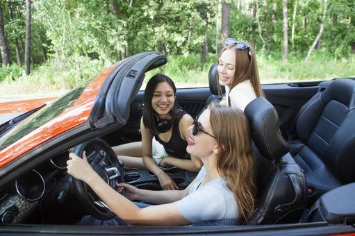 快適なレンタカーで、家族や友人との特別な時間を楽しみましょう。｜沖縄大洋レンタカー那覇空港店