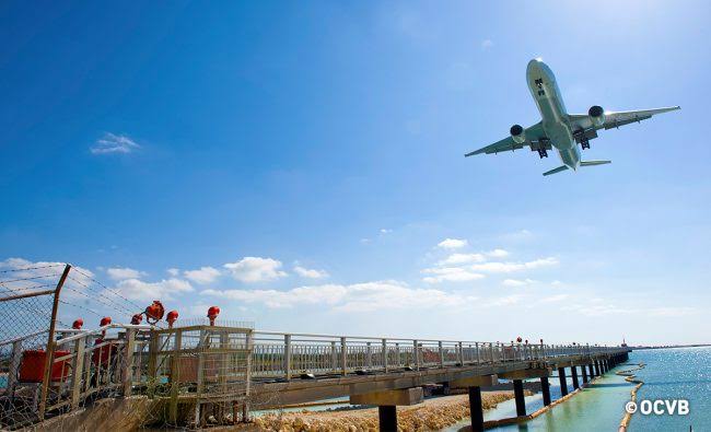 飛行機が見える絶景スポット、瀬長島へ。　沖縄大洋レンタカー那覇空港店