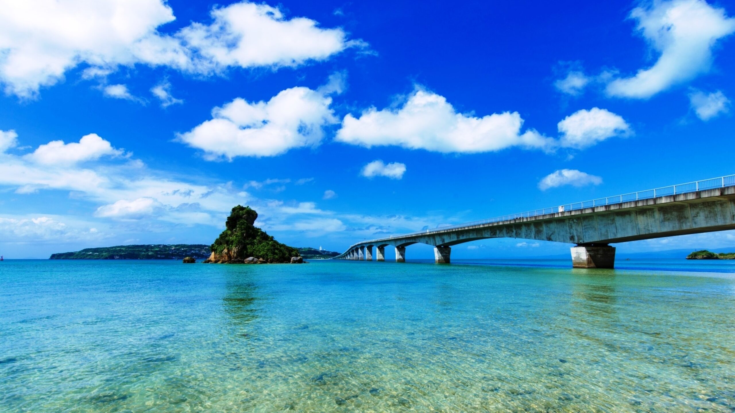 沖縄旅の始まりはここから — 快適レンタカー